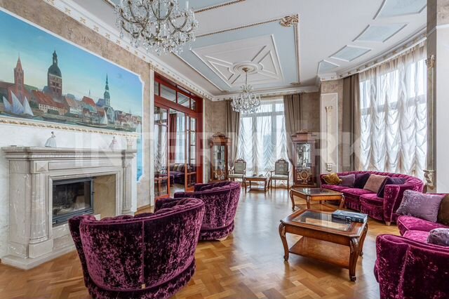 > 9-к. квартира, 995 м², 24/27 эт.