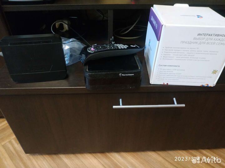 Тв приставка, роутер