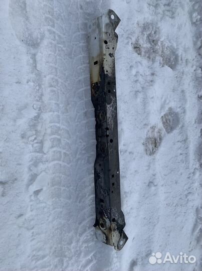 Панель передняя (верх) Opel Insignia