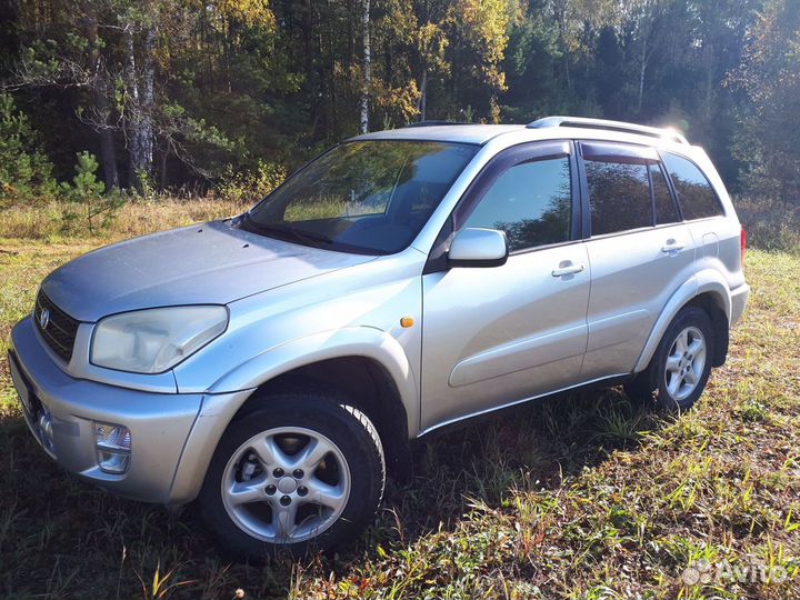 Toyota RAV4 2.0 AT, 2002, 180 000 км