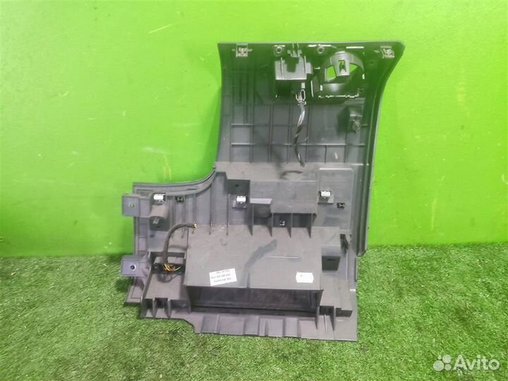 Накладка торпедо подрулевая volkswagen Caddy 3 20