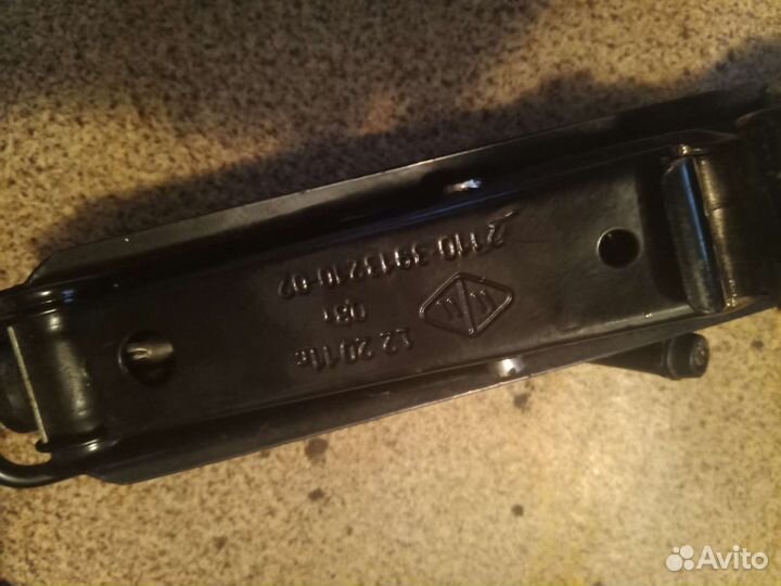 Домкрат винтовой Ваз 2110