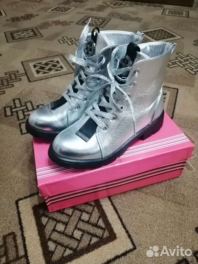 Ботинки для девочки