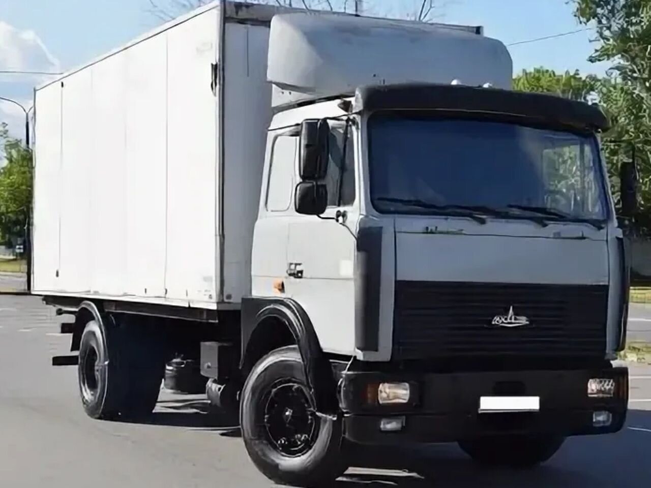 МАЗ 5743