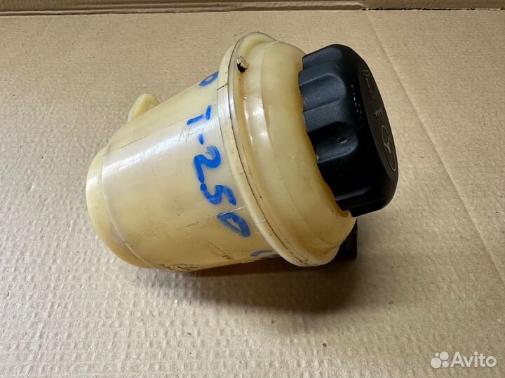 Бачок гур Chevrolet Aveo t250