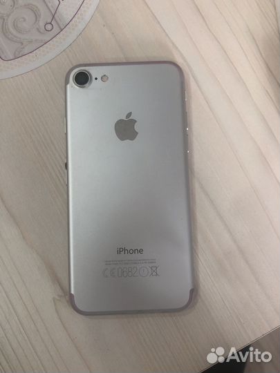 iPhone 7, 32 ГБ