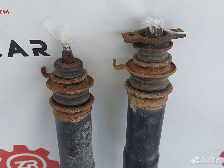 Lexus Lx570 Амортизатор задний