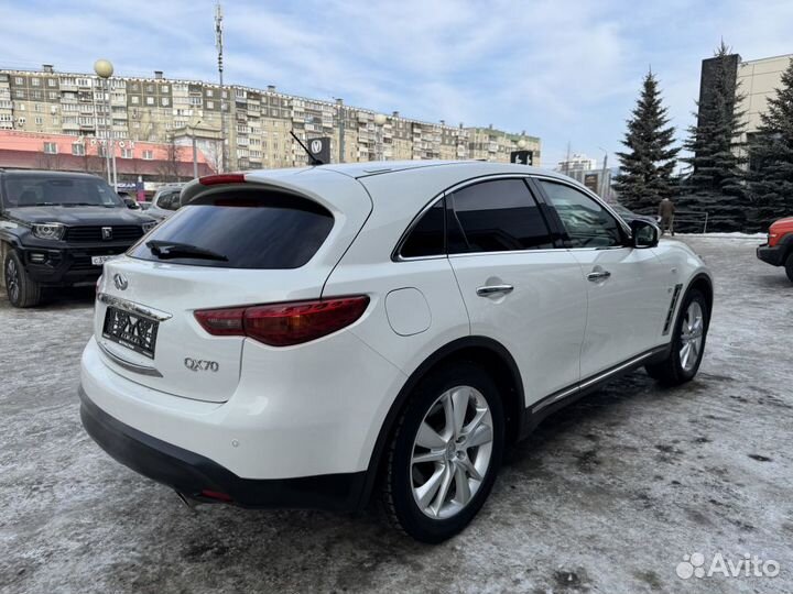 Infiniti QX70 3.7 AT, 2013, 169 196 км