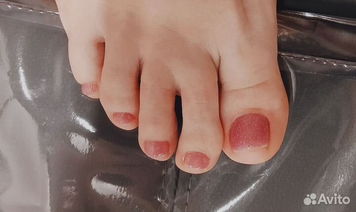 Модель на педикюр