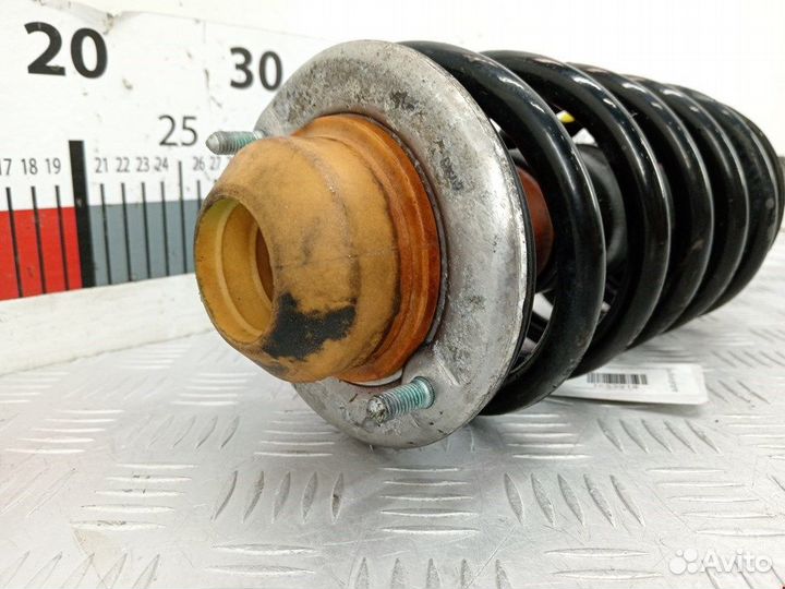 Стойка для Volkswagen Passat 5 GP