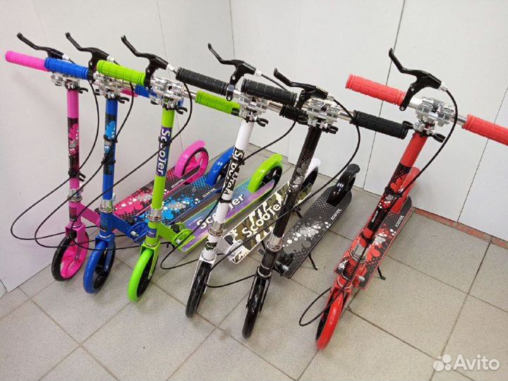 Самокат подростковый с ручным тормозом