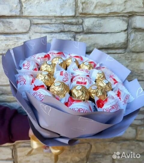 Букеты из рафаэлло и ферреро