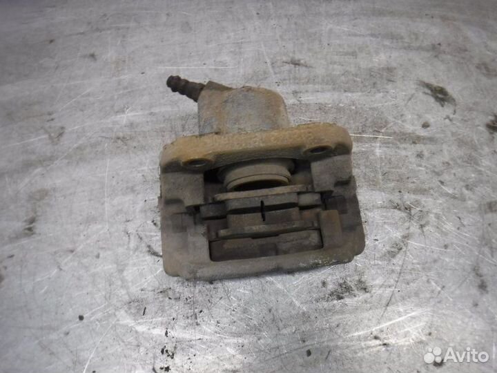 Суппорт передний левый Renault Logan K7M 2006