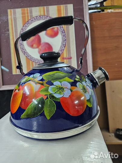 Чайник эмалированный новый