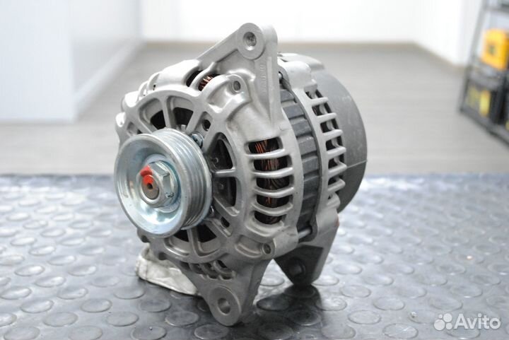 Генератор Hyundai Santa Fe, Trajet 2.0 б/у 95А