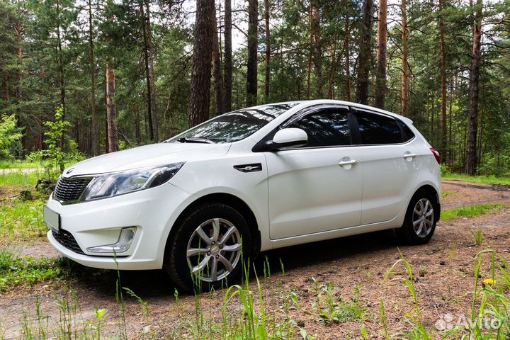 Kia Rio 1.4 AT, 2015, 85 400 км