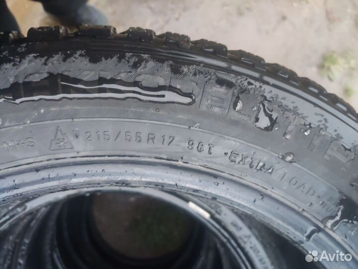 Nokian Tyres Hakkapeliitta 8 215/55 R17