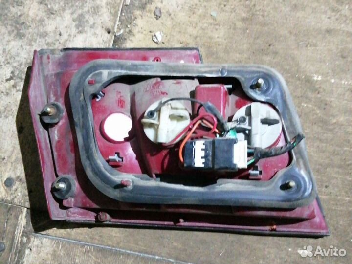 Фонарь правый Kia Magentis, 2004