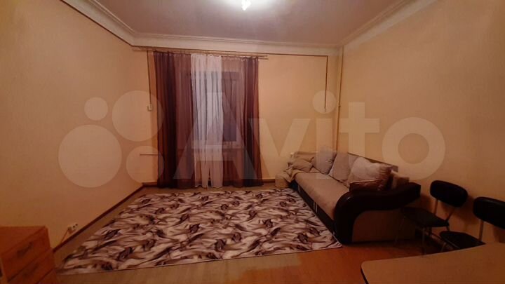 Комната 19 м² в 2-к., 1/2 эт.