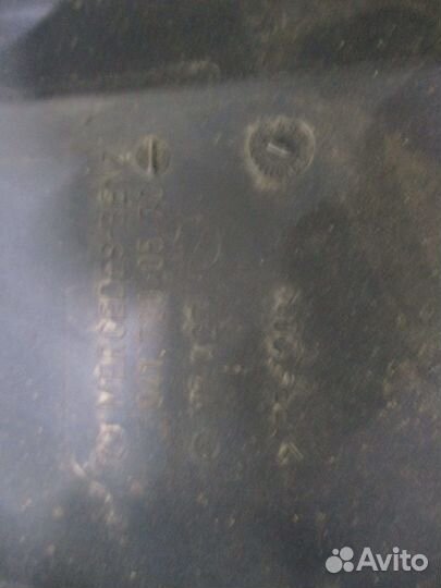 Обшивка правой двери Mercedes-Benz A9417200570