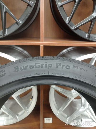 Gripmax SureGrip Pro Winter 285/35 R21 и 325/30 R21 108V