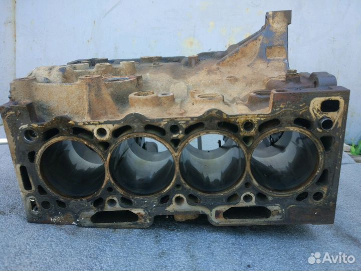 Блок Цилиндров Пежо Ситроен NFU tu5jp4 1,6 109 л.с