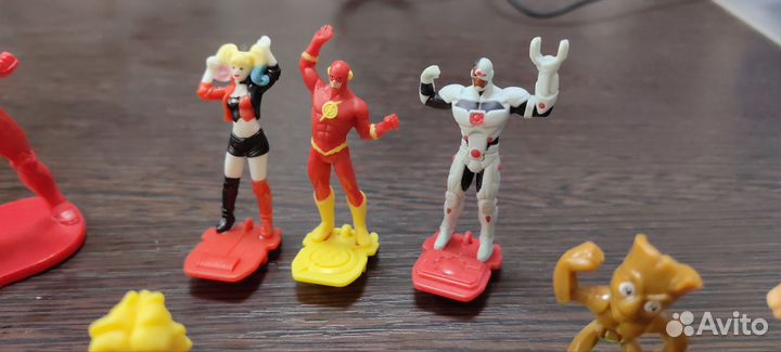 Игрушки Киндер сюрприз, Kinder, DC, marvel