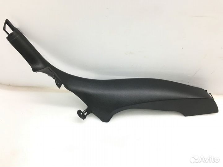 Обшивка стойки задняя правая Skoda Octavia A7 1.6