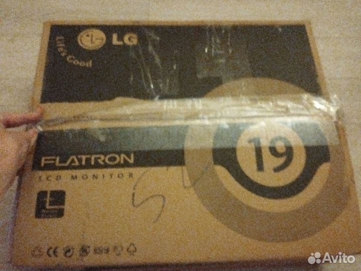 Монитор LG
