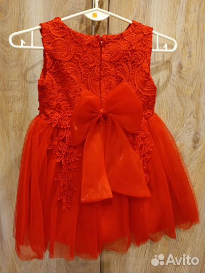 Платье на девочку