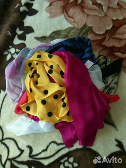 Шарфики и платки