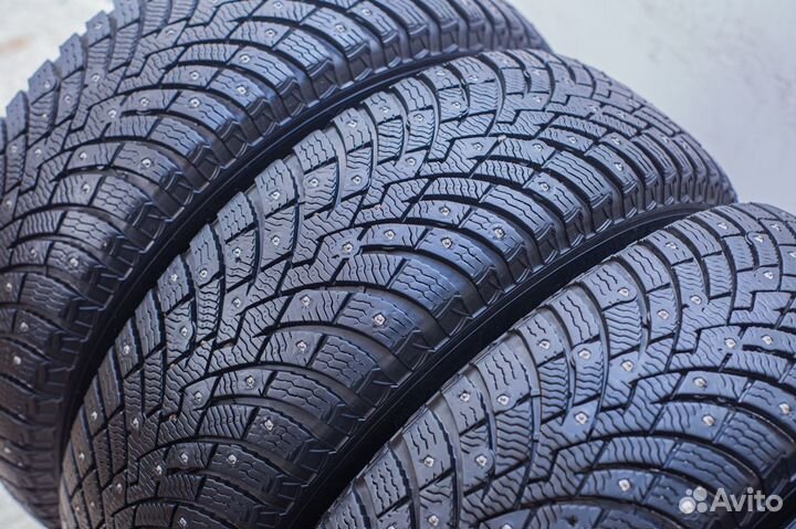 Pirelli Ice Zero 2 215/65 R16 102T