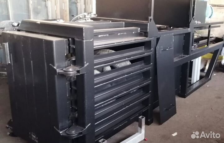 Пресс для макулатуры горизонтальный. Пэт. Пластик