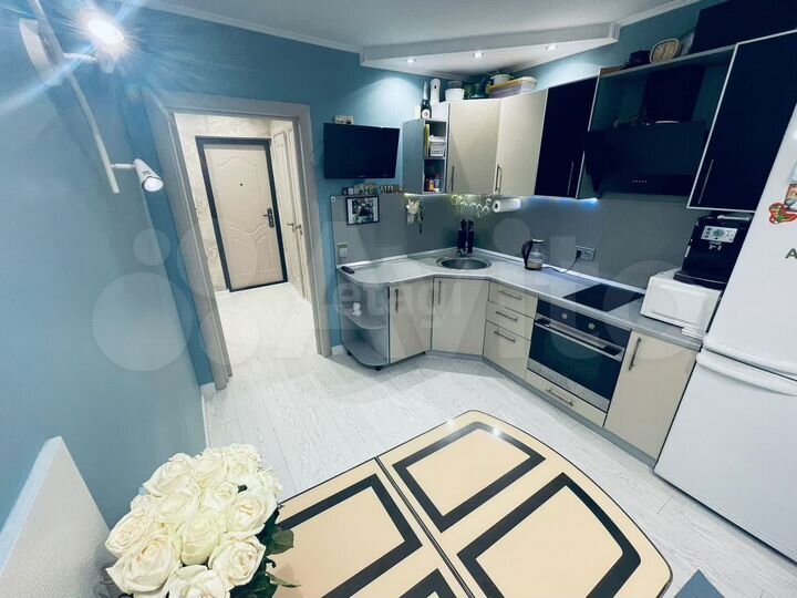 3-к. квартира, 60 м², 1/9 эт.