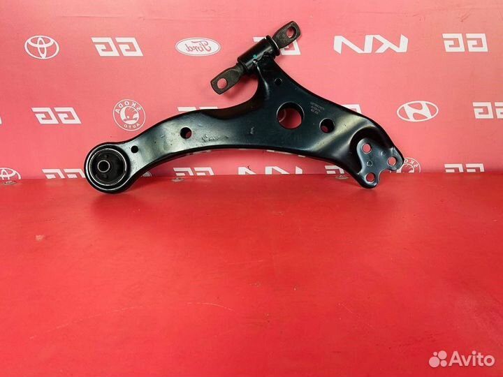 Правый передний рычаг подвески Камри (V 40-50-55)