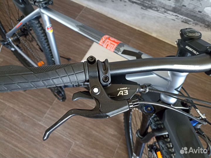 Новый горный(Германия) 29колеса, премиум класса