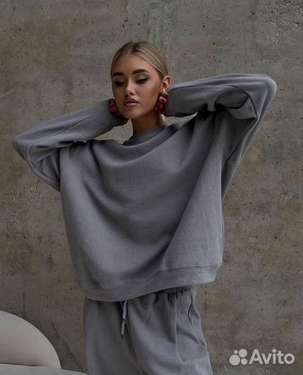 Спортивный костюм женский