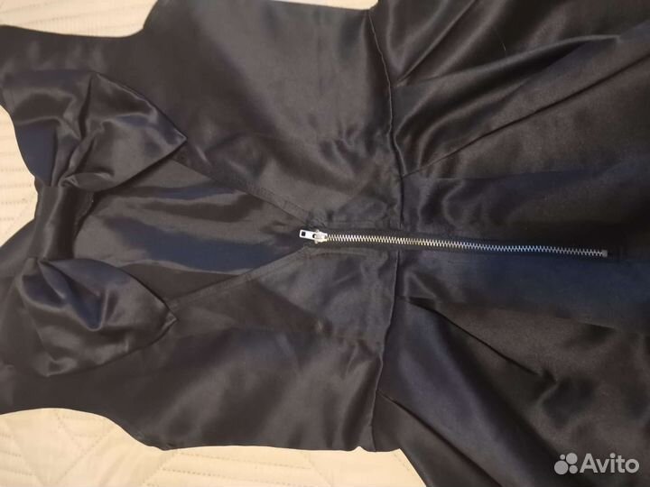 Черное платье