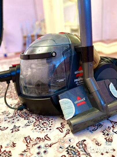 Моющий пылесос Bissell
