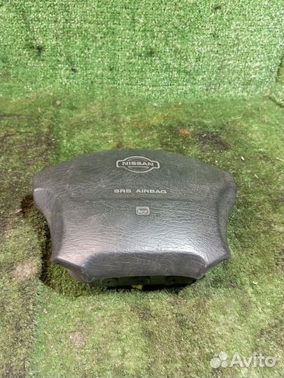 Airbag на руль(накладка) Nissan Primera