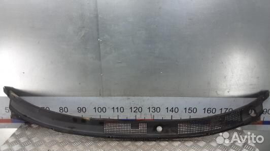 Накладка декоративная (жабо, дождевик) mitsubishi