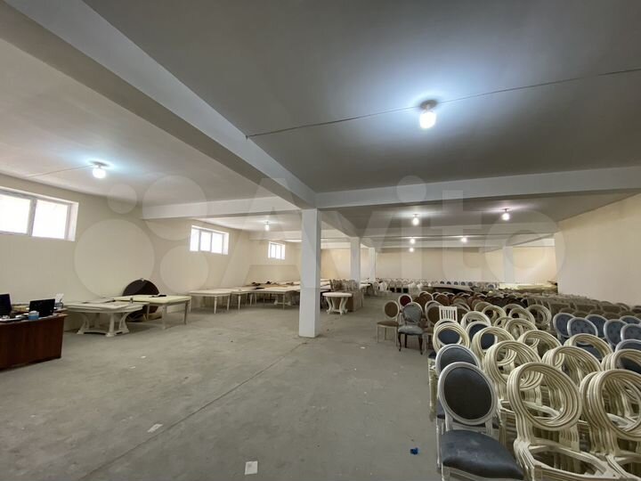 Производство, 2400 м²