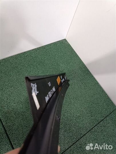 Накладка двери вертикальная передняя левая Bmw X3