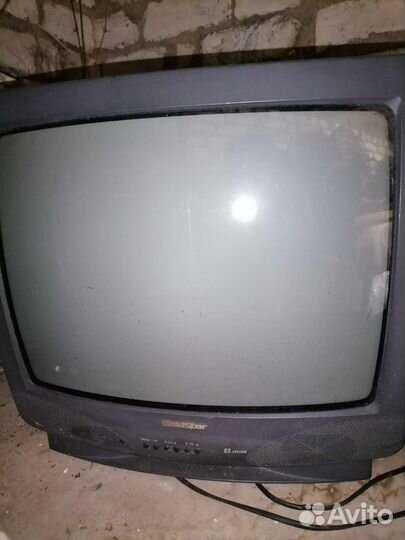 Телевизор на запчасти