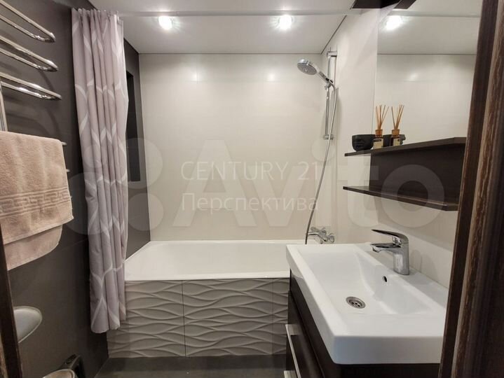 3-к. квартира, 80 м², 14/17 эт.