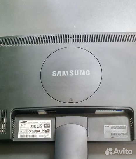 Монитор Samsung SyncMaster 2243NW 22