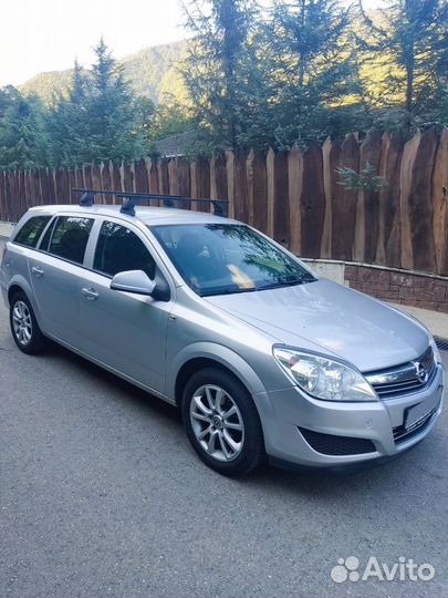 Opel Astra 1.6 МТ, 2012, 142 400 км