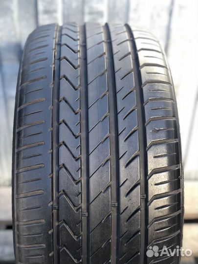 Lexani LX-Twenty 255/30 R20 92W