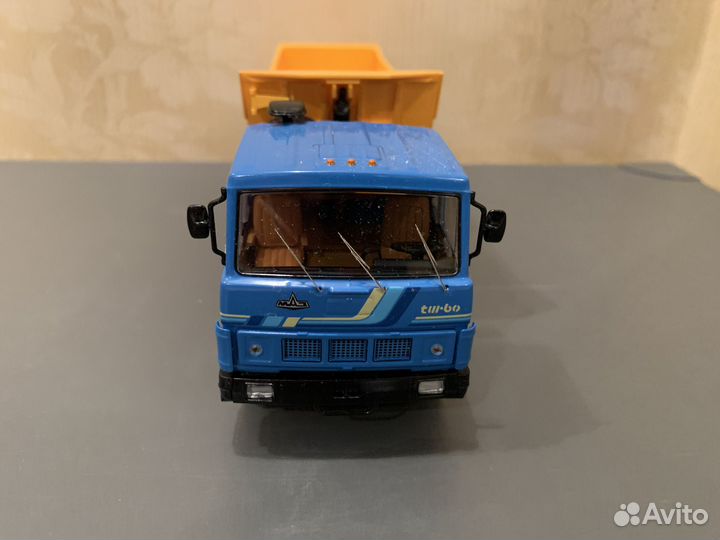 1:43 Модель маз-6422 + полуприцеп маз 9506