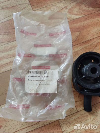 Опора двигателя Митсубиси L-200